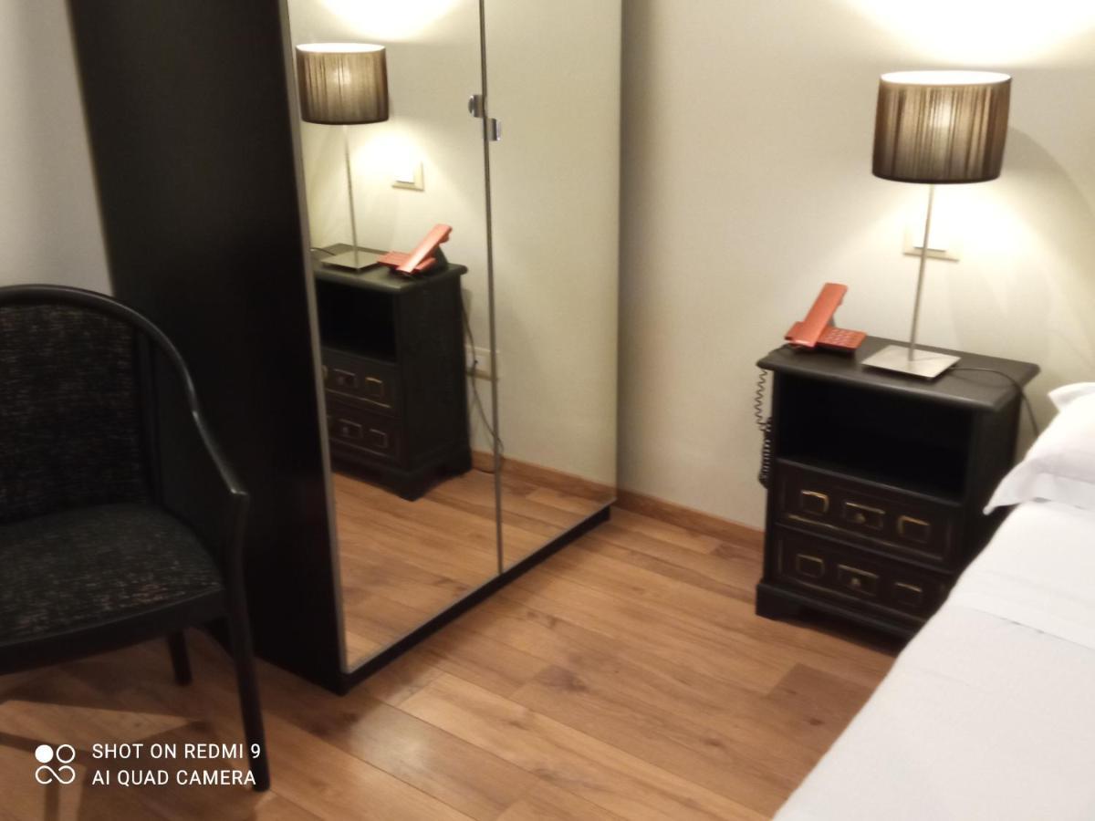Hotel Touring 리보르노 외부 사진