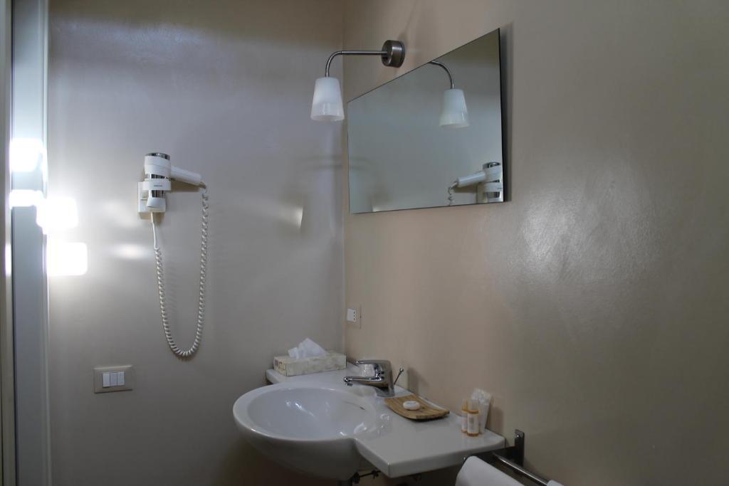 Hotel Touring 리보르노 객실 사진