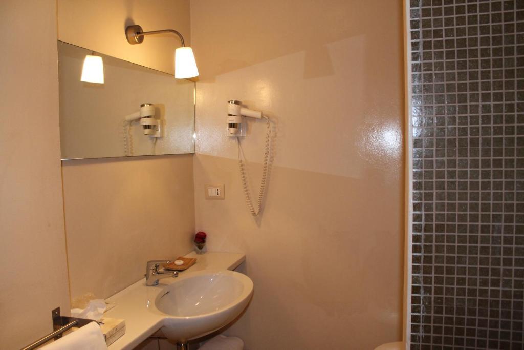 Hotel Touring 리보르노 객실 사진